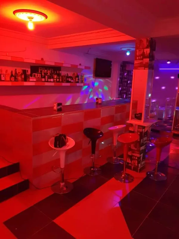 Barra del pub Gloss