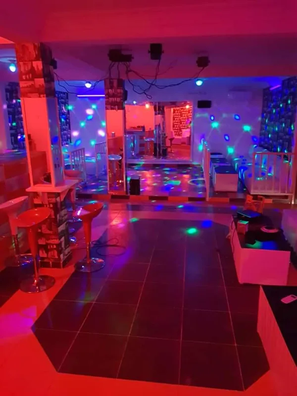Pub Gloss