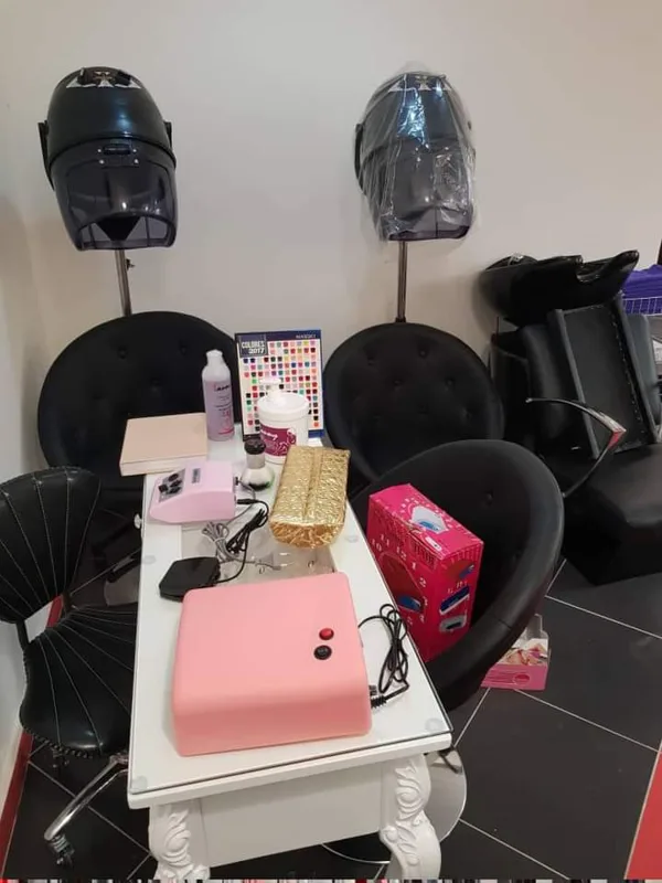 Salón de belleza - peluquería Ligia